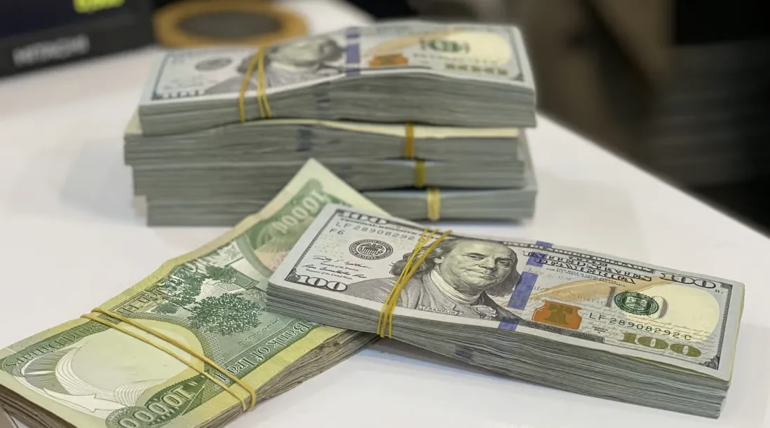 Dollar Continues to Rise in Iraqi Markets, Surpassing 155,000 Dinar Threshold