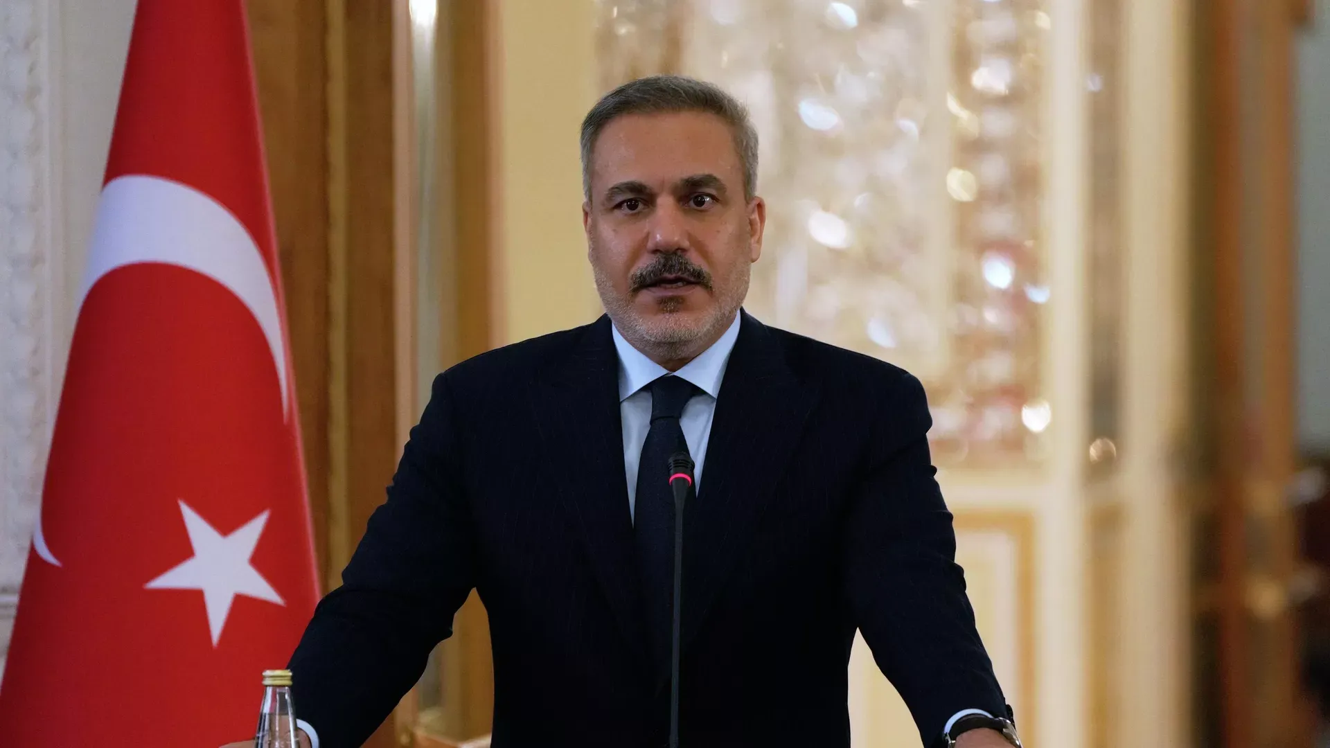 2026 Diplomacy: Hakan Fidan Calls for Alternatives to the Closed Strait of Hormuz, Urging Washington and Tehran to Extend Negotiations