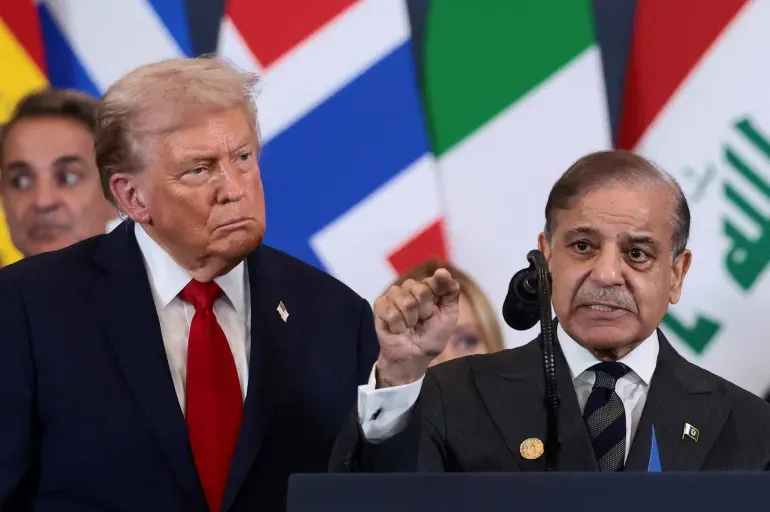 رئيس وزراء باكستان يشيد بشجاعة ترامب ويثمن تعليق "مشروع الحرية" في مضيق هرمز