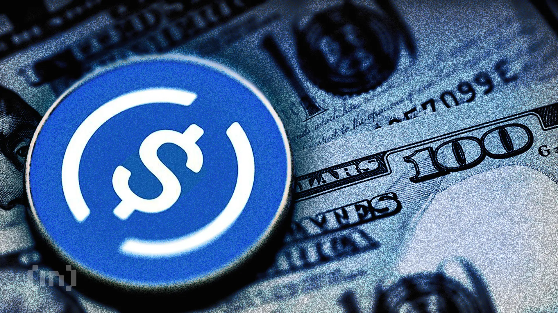 الدولار ينخفض مع تعليق هجوم إيران