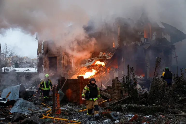 Despite Russia warnings Ukraine invites diplomatic missions staying in Kyiv