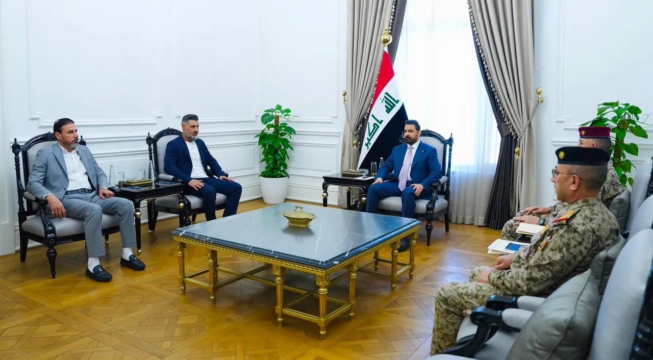 وضع آلية لدمج سرايا السلام بالقوات الأمنية العراقية وتسليم السلاح للدولة