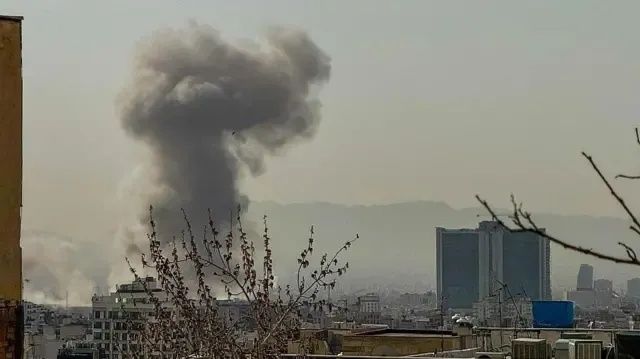 إيران: إصابة 15 شخصاً جراء هجمات إسرائيلية منذ الاثنين
