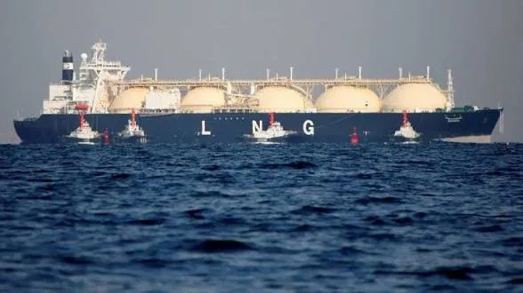 قطر تنجح في عبور ناقلة غاز طبيعي مسال عبر مضيق هرمز رغم تصاعد التوترات