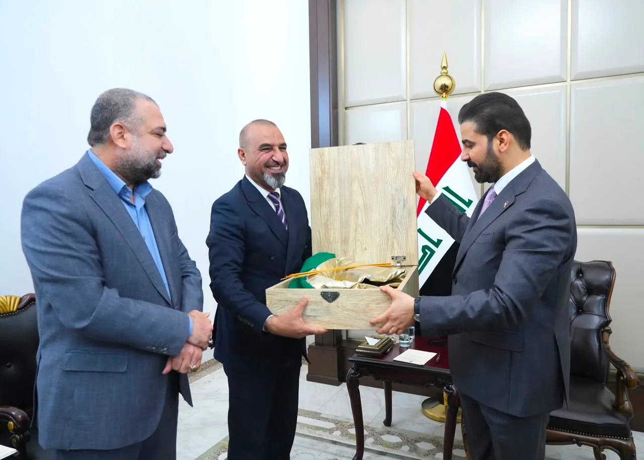 رئيس الوزراء يؤكد دعم الحكومة للعتبات المقدسة