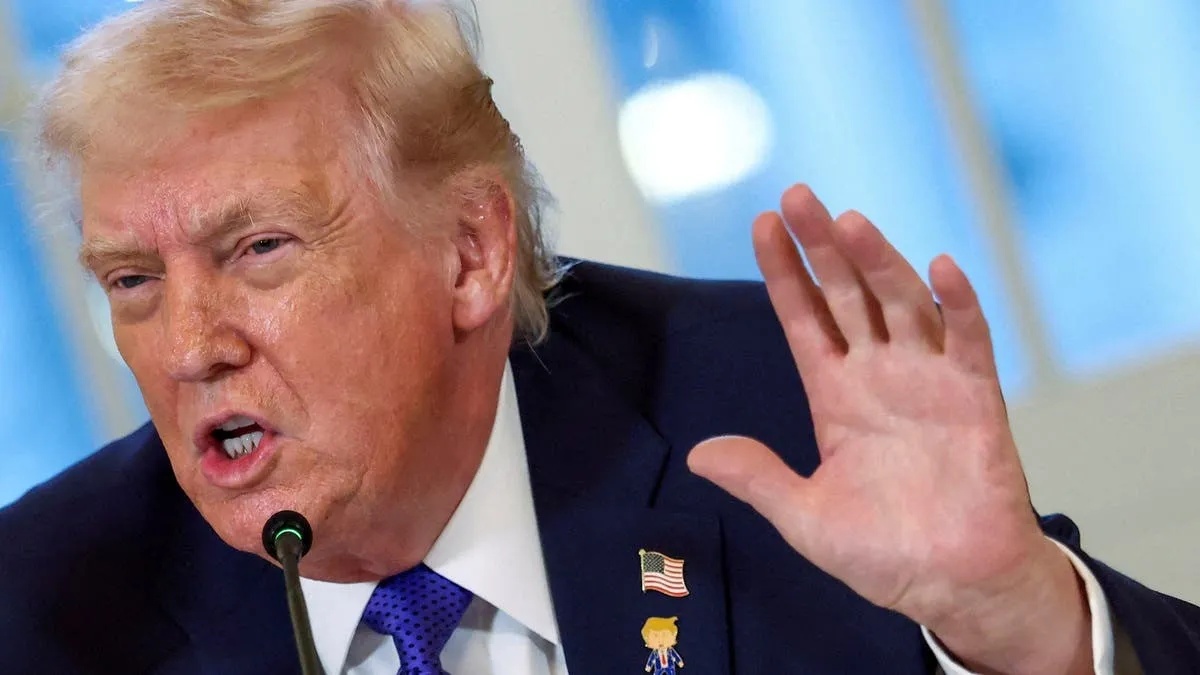 ترامب يعلن طلب طهران اجتماعاً يعقد غداً في الدوحة