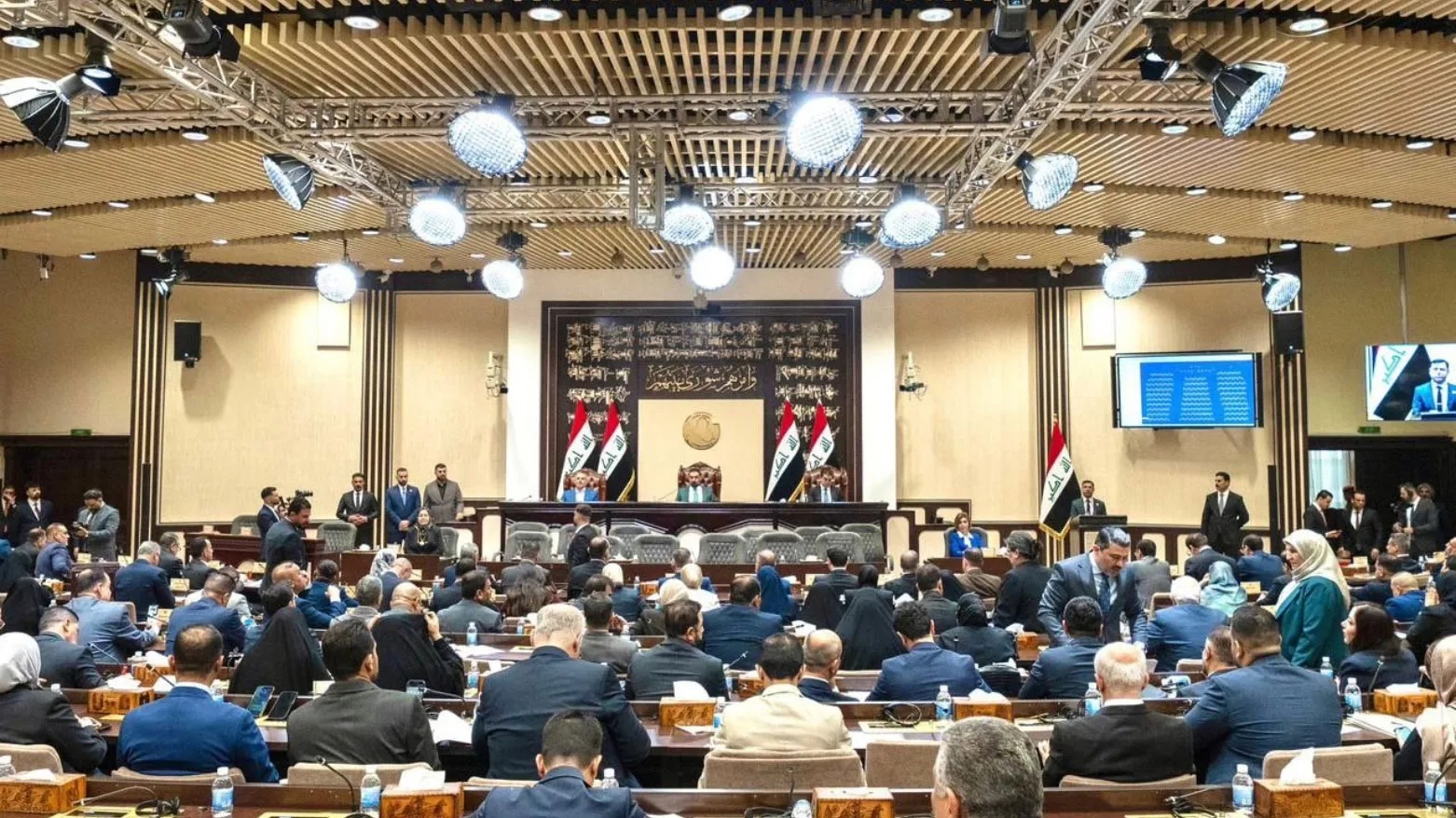 لجنة برلمانية تطالب برفع قانوني جرائم المعلومات وتمويل الدفاع الجوي من أجندة مجلس النواب