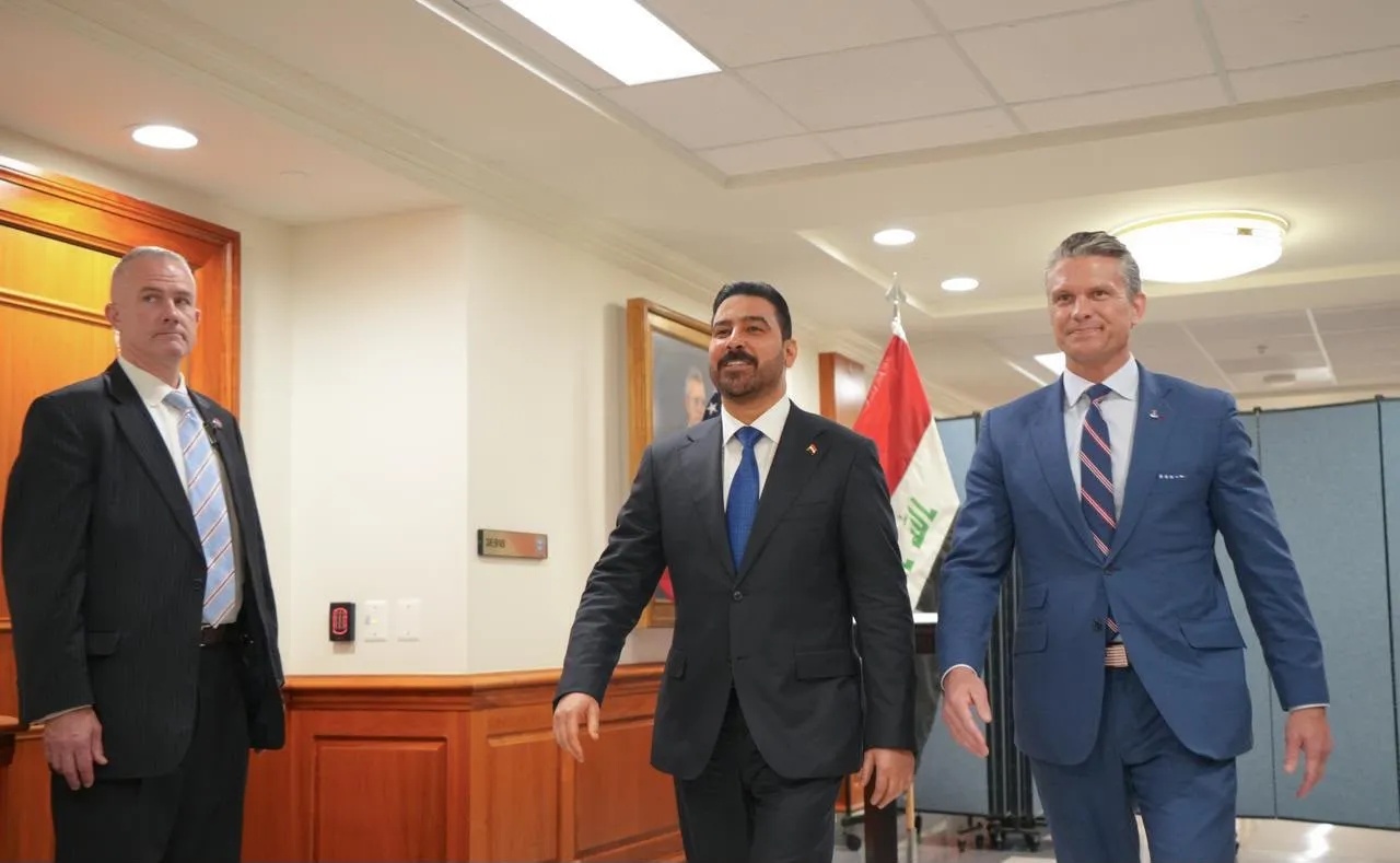 القائد العام يوجه بتشكيل لجنة لتحديد طبيعة العلاقة الأمنية مع واشنطن قبيل الانسحاب الكامل لقواتها