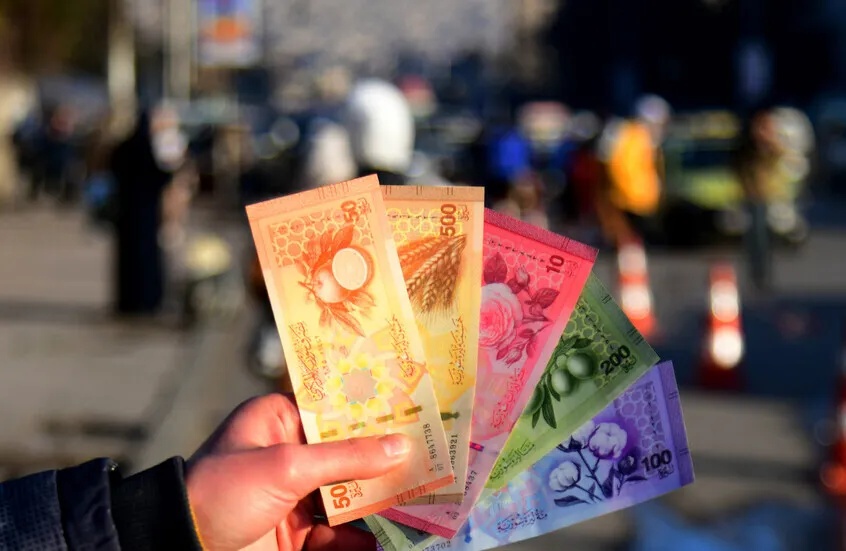 الأوراق النقدية السورية القديمة تفقد صفتها القانونية نهاية تموز 2026