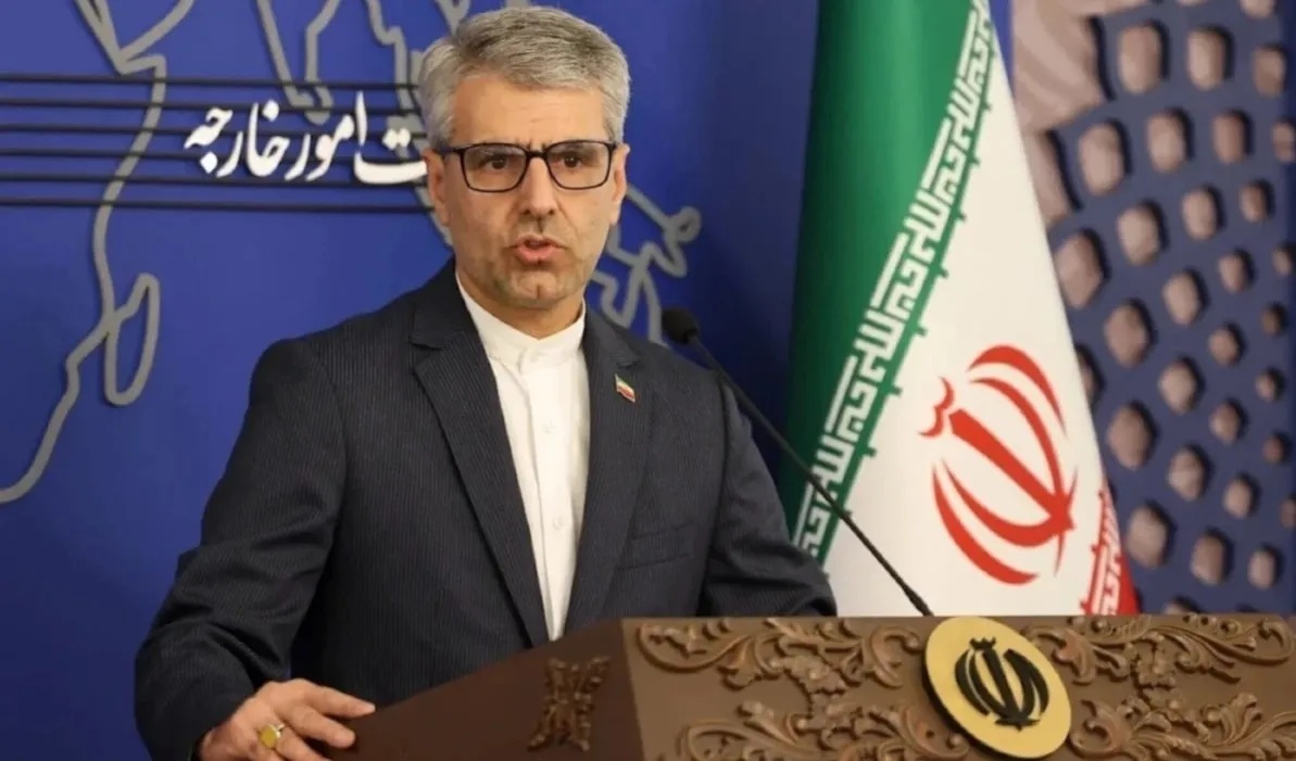 طهران تنفي محادثات مع واشنطن وتؤكد التعاون مع عُمان حول هرمز