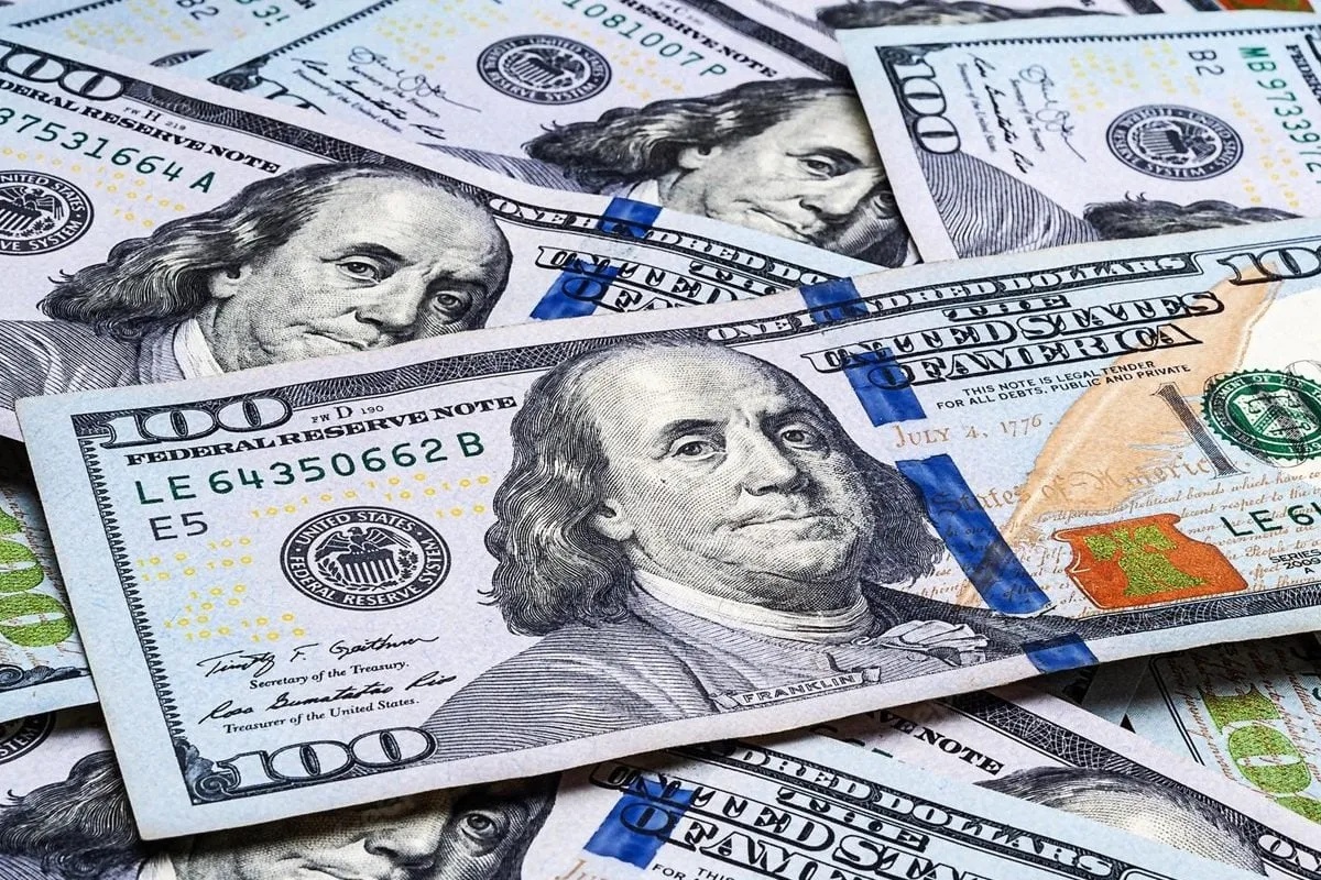 العراق يتلقى دفعة نقدية بقيمة 500 مليون دولار لتعزيز التعاملات