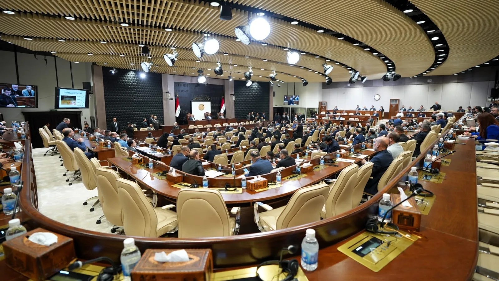اللجنة القانونية النيابية تبدأ تحركًا لتعديل قانون التقاعد وإعادة السن لـ63 عاماً