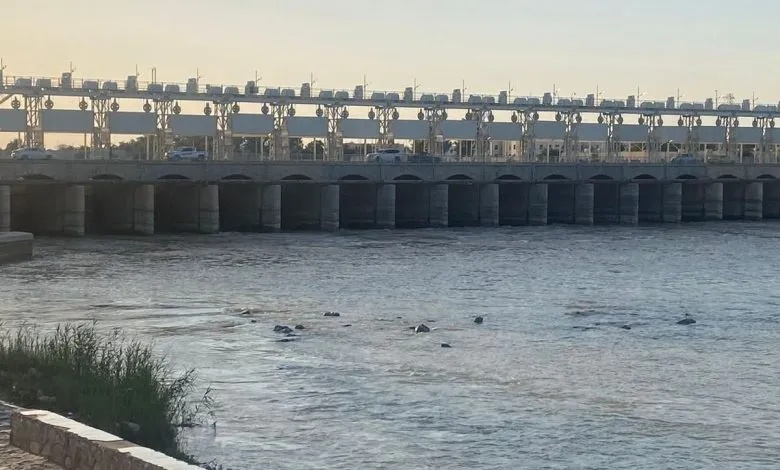 الأنبار تطلق المياه لإنعاش بحيرة الحبانية ورفع مناسيبها