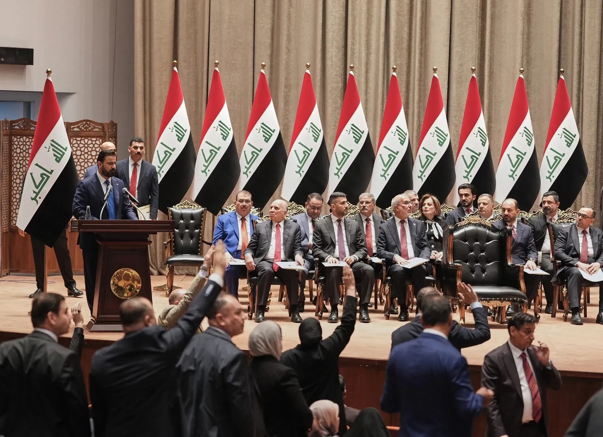نائب يؤكد: حسم مرشحي ثلاث أو أربع وزارات متبقية قيد الانتظار وسط توقعات بالانتهاء قريباً