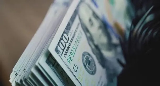 أسعار صرف الدولار في العراق اليوم