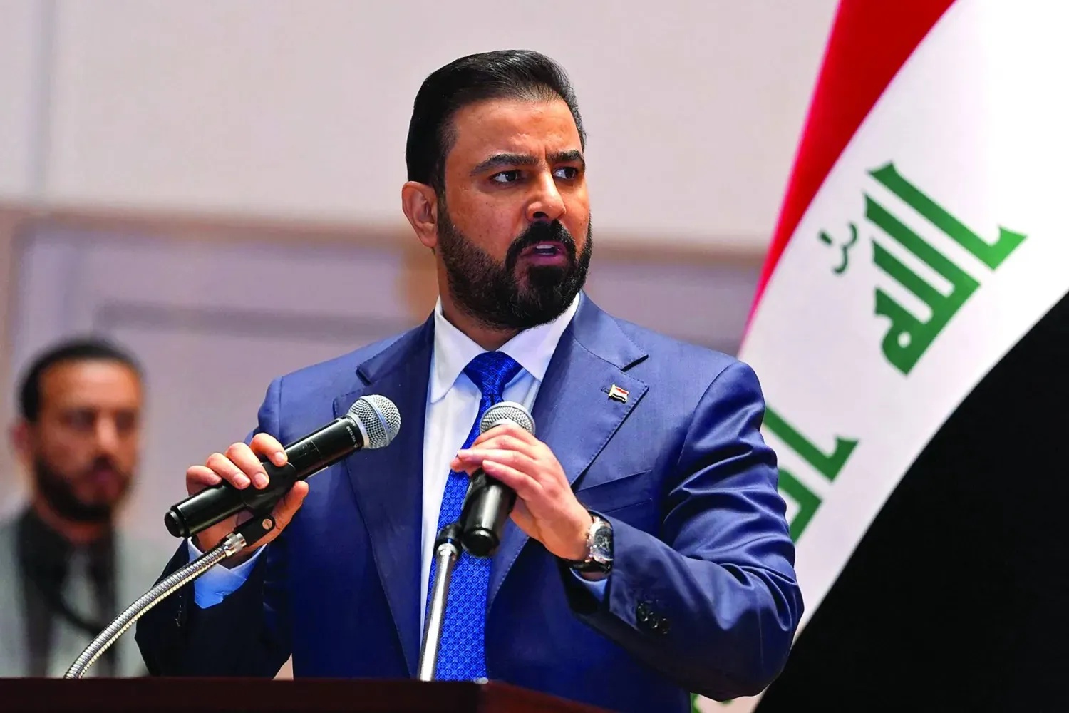 رئيس الوزراء يعلن تأمين الرواتب وتركيز موازنة 2027 على الكهرباء ويرفض ولاية ثانية