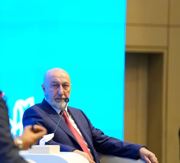 رئيس الجمهورية يؤكد: حصر السلاح قرار عراقي صرف ولا طلب إيراني بتأخيره