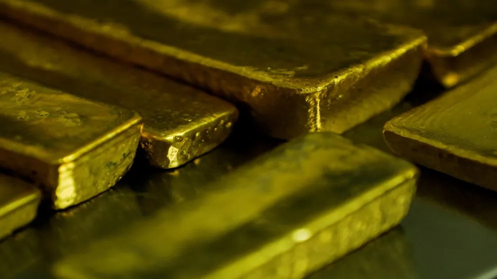 الذهب يتراجع مع ترقب المستثمرين لبيانات التضخم الأميركية