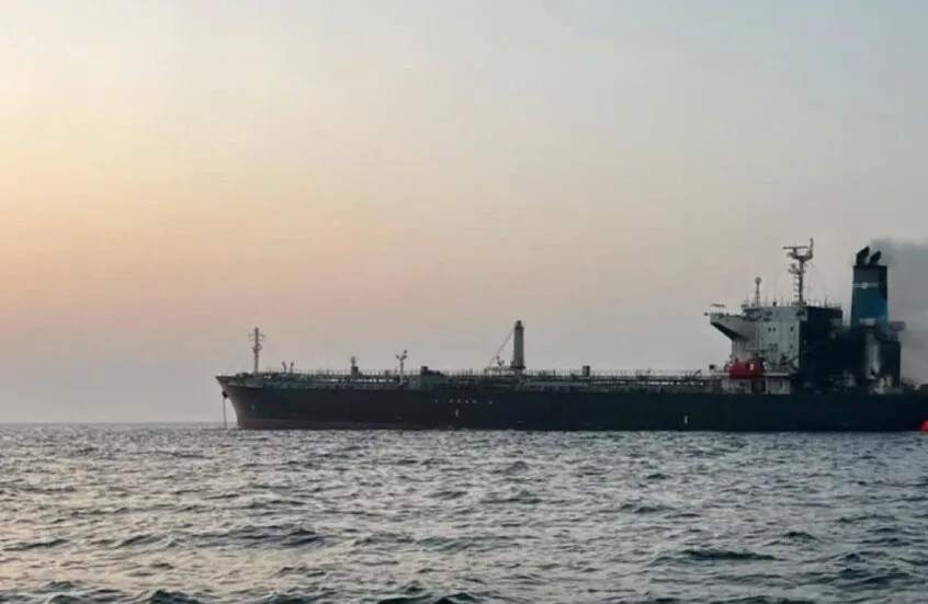 Oman Tows Oil Tanker to Port After Attack, 23 Crew Evacuated