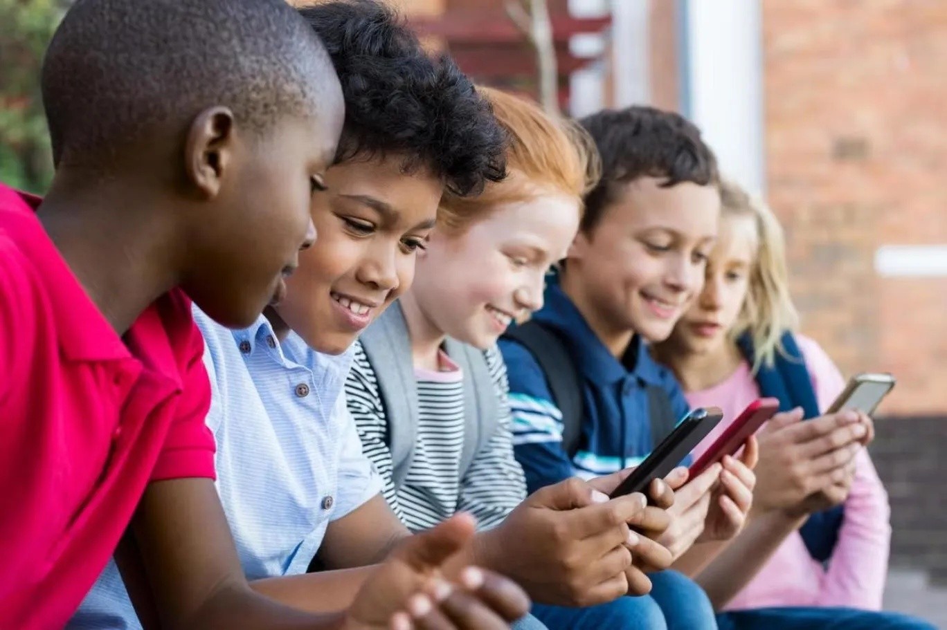 European Commission Unveils Plan to Ban Social Media for Under 13s