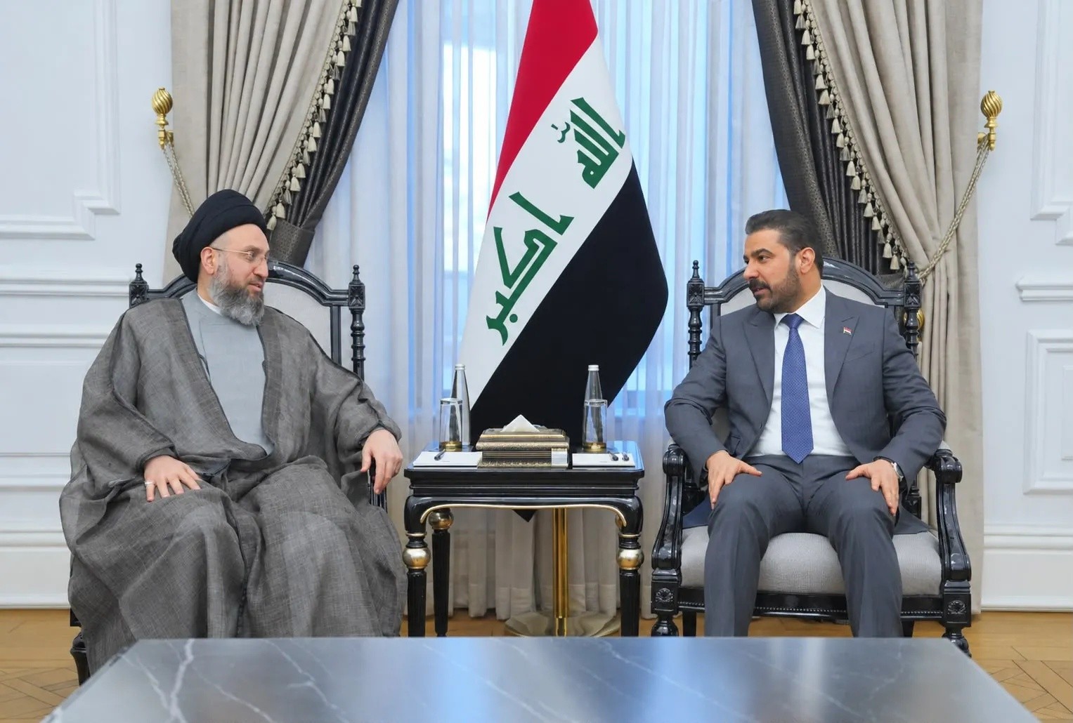الزيدي والحكيم يؤكدان ضرورة توحيد المواقف لإكمال الحكومة بمعايير الكفاءة والنزاهة
