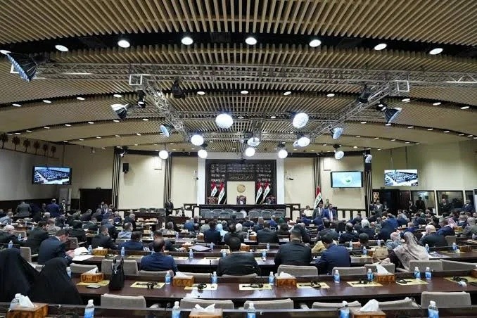 البرلمان يخصص جلسة الأحد القادمة لمناقشة أزمة الوقود بحضور وزير النفط