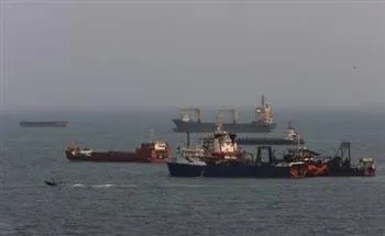 US Commander Confirms Improved Oil and Gas Shipments in Hormuz Strait