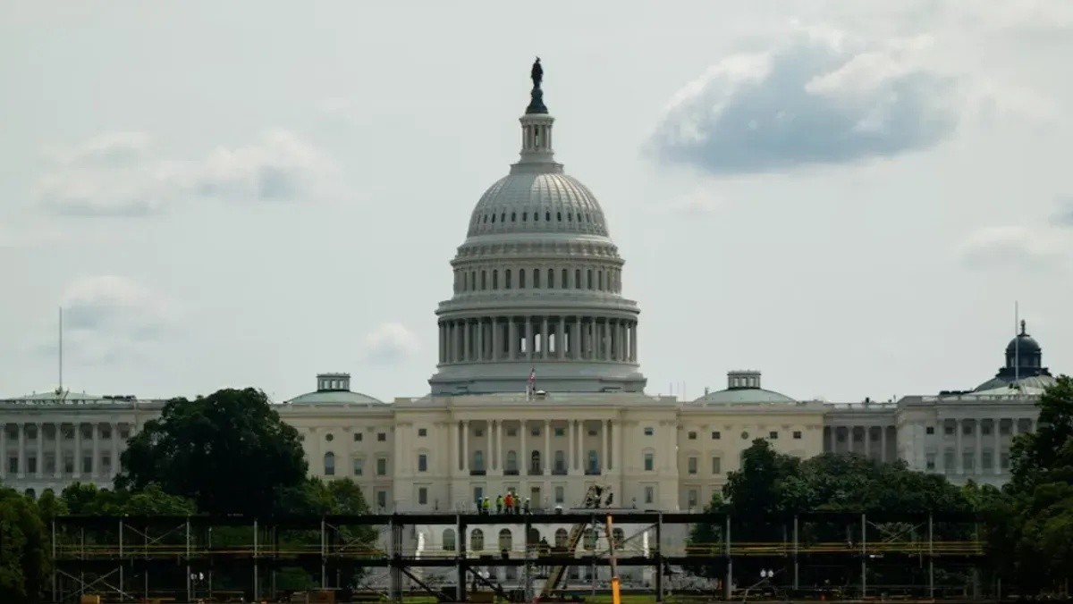 US Senate Adjourns Ahead of Midterm Elections