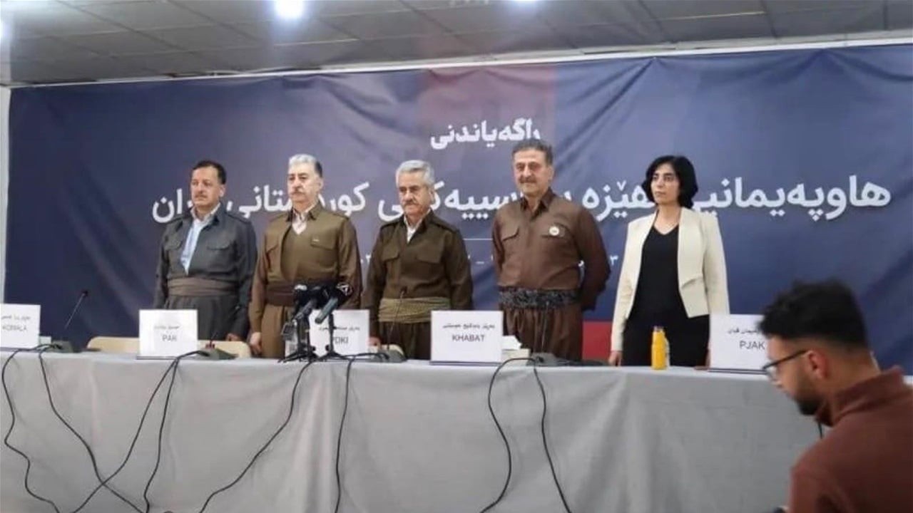 طهران وبغداد تتفقان على إبعاد المجموعات الانفصالية عن حدود إقليم كردستان