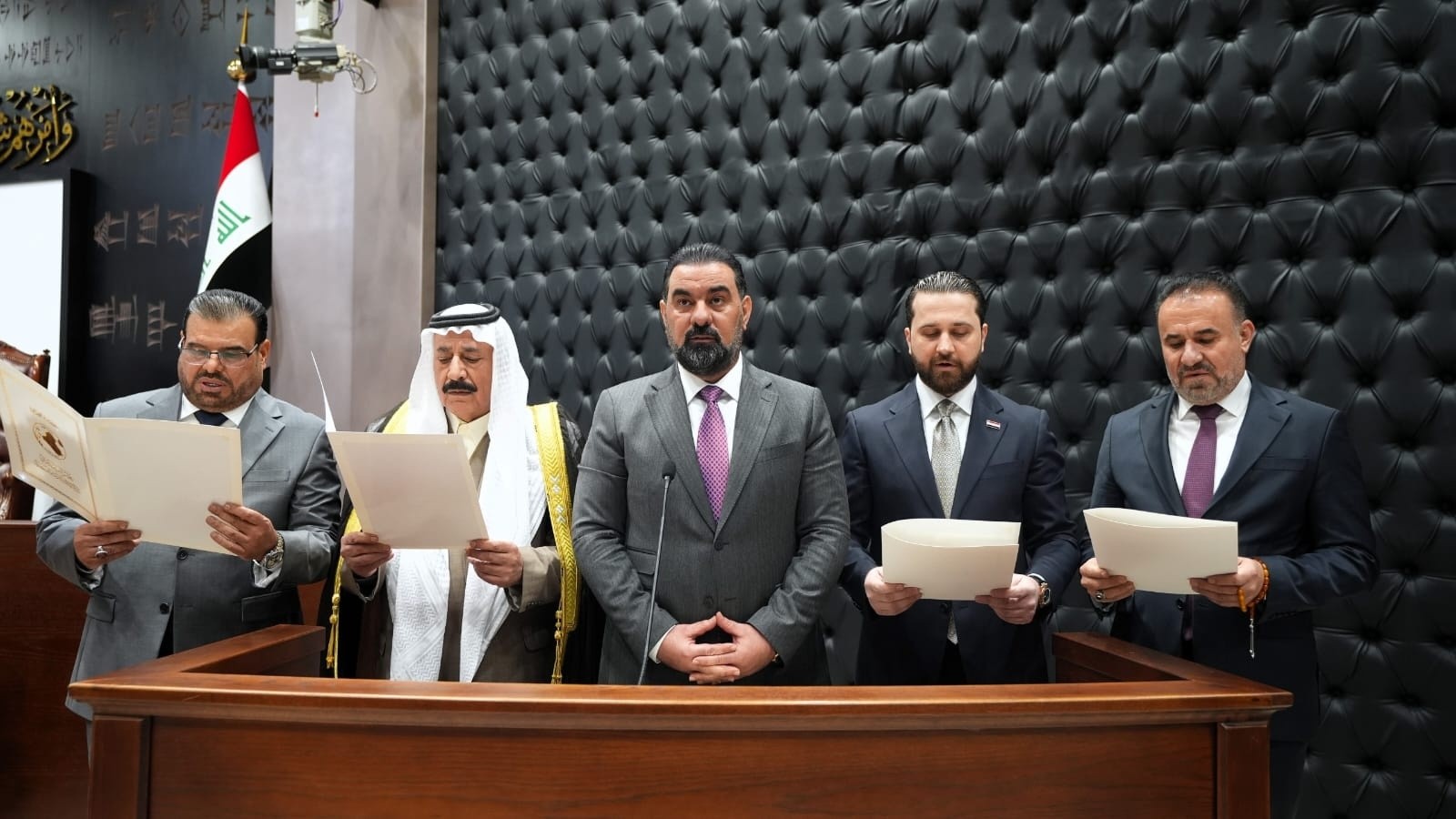 أداء أربعة نواب الجدد اليمين الدستورية في البرلمان