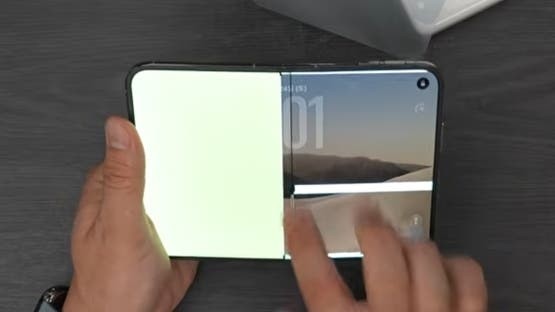 YouTuber Reveals Details of iPhone Duo Foldable Screen Issue