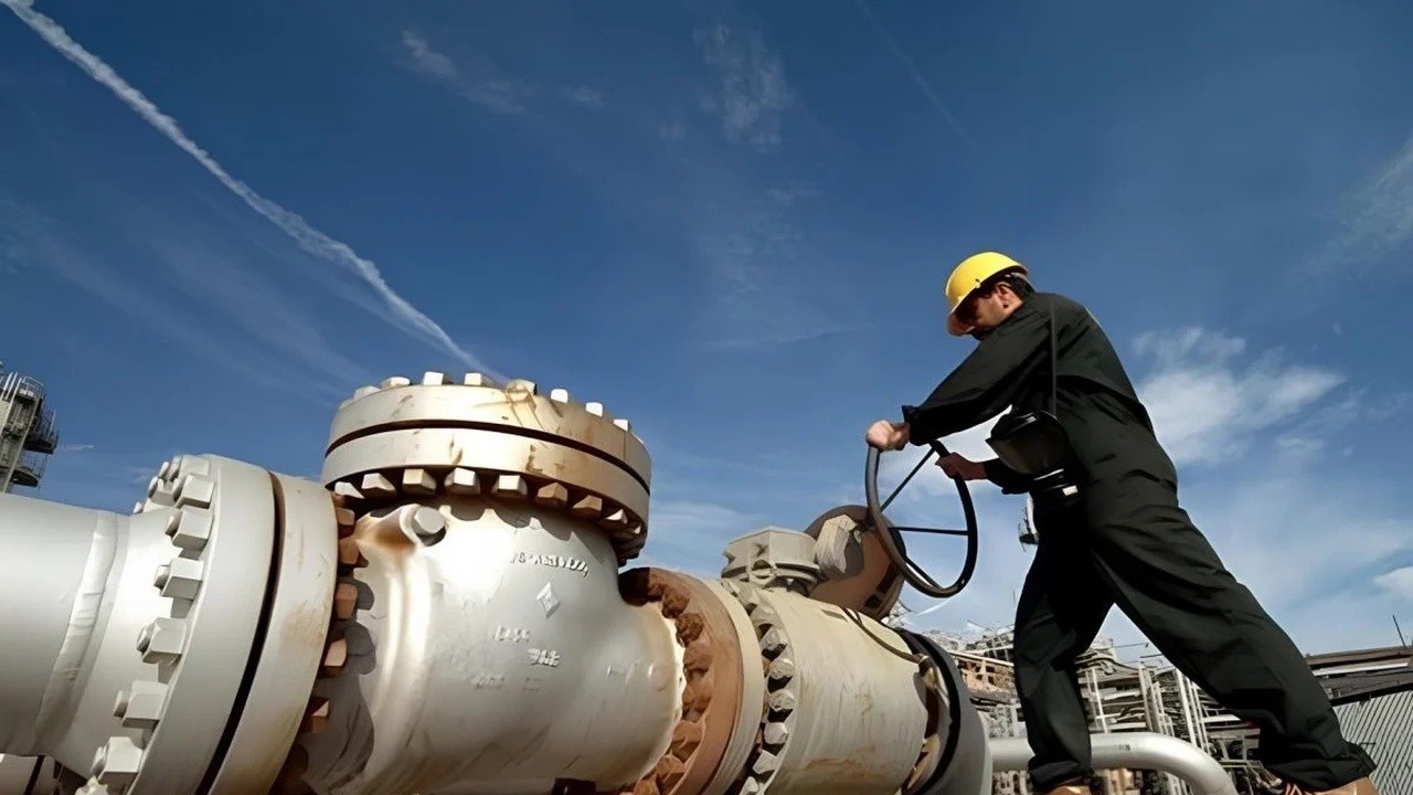 Iranian Gas Supplies to Iraq Decline, Worsening Electricity Crisis Amid Debt Accumulation