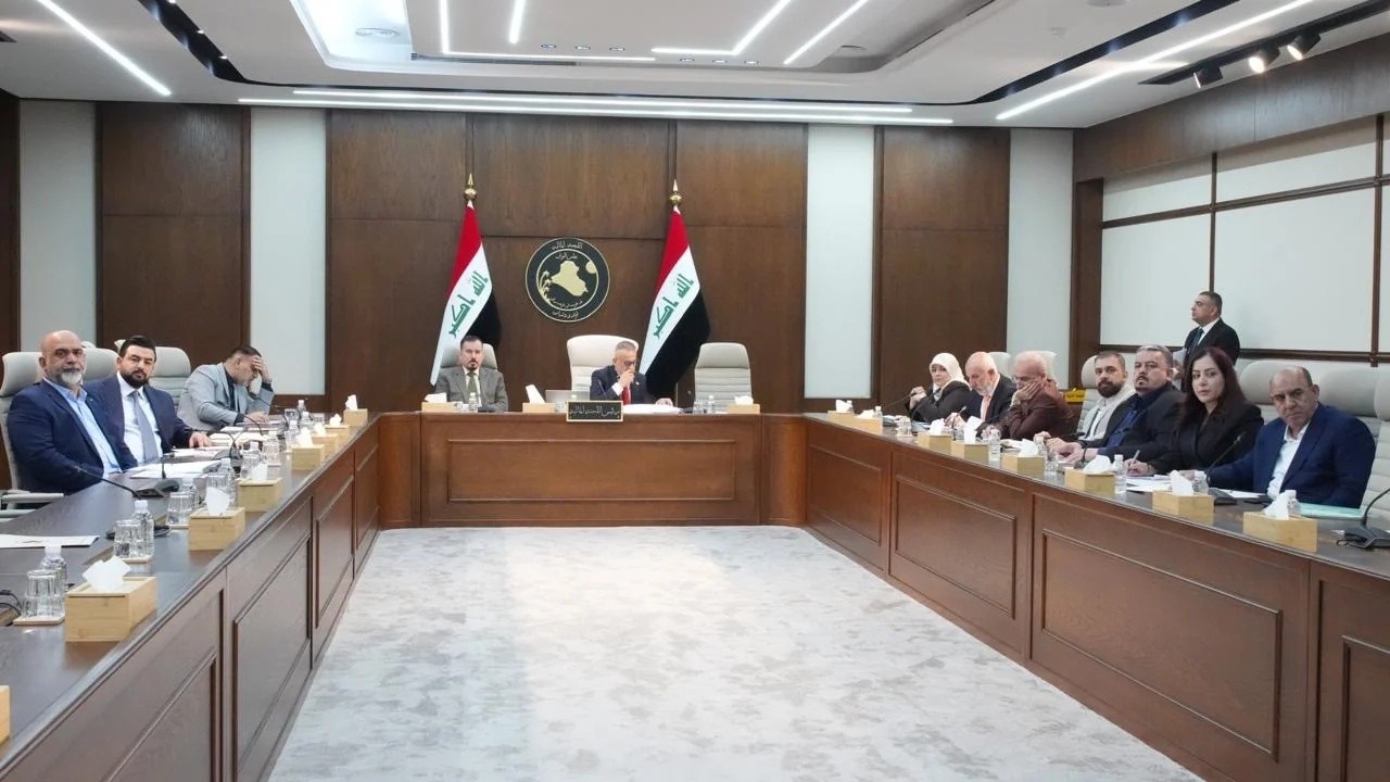 Finance Committee Reveals Iraq's Domestic and External Debt Levels
